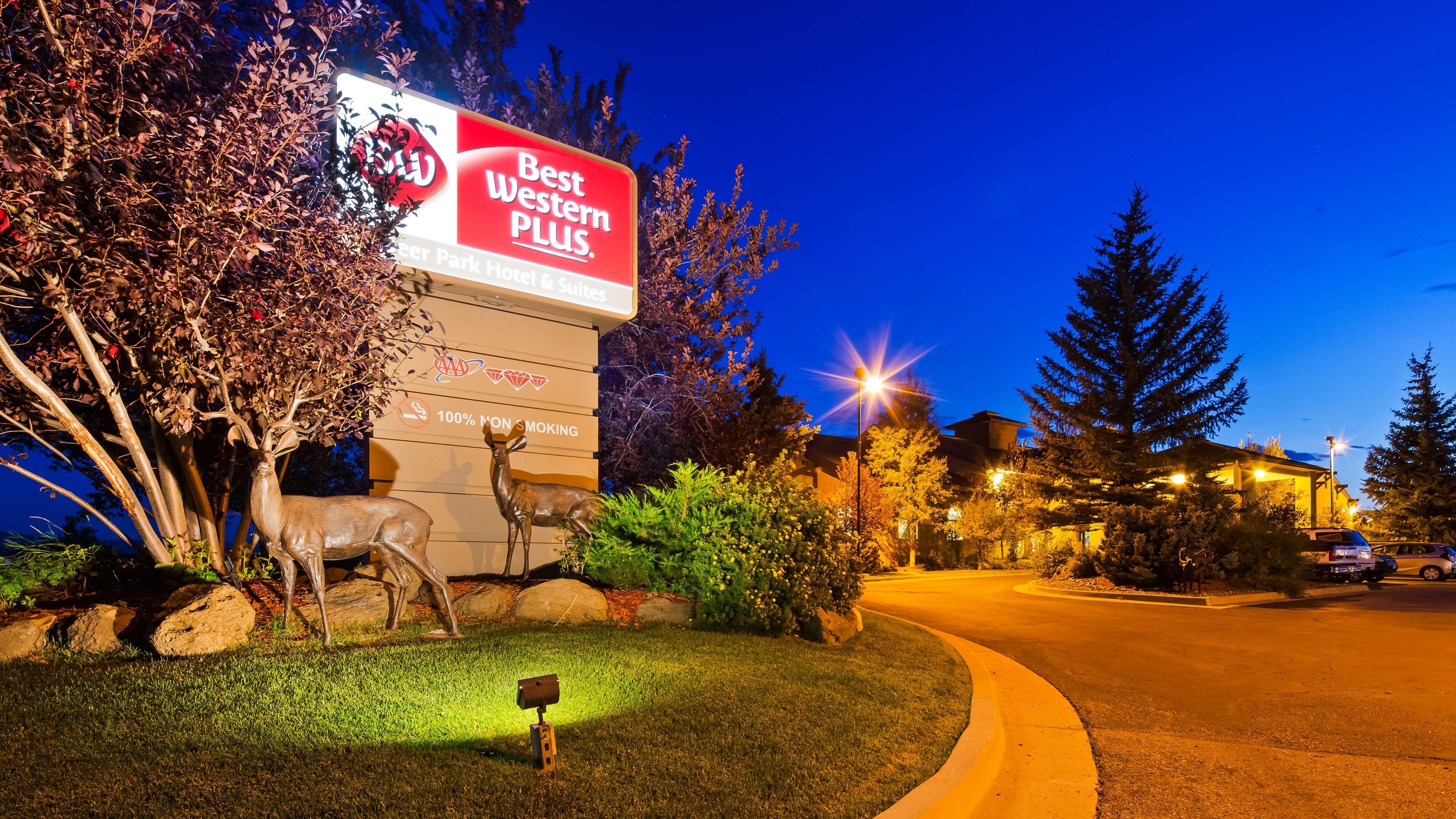 Best Western Plus Deer Park Hotel And Suites Craig Bagian luar foto